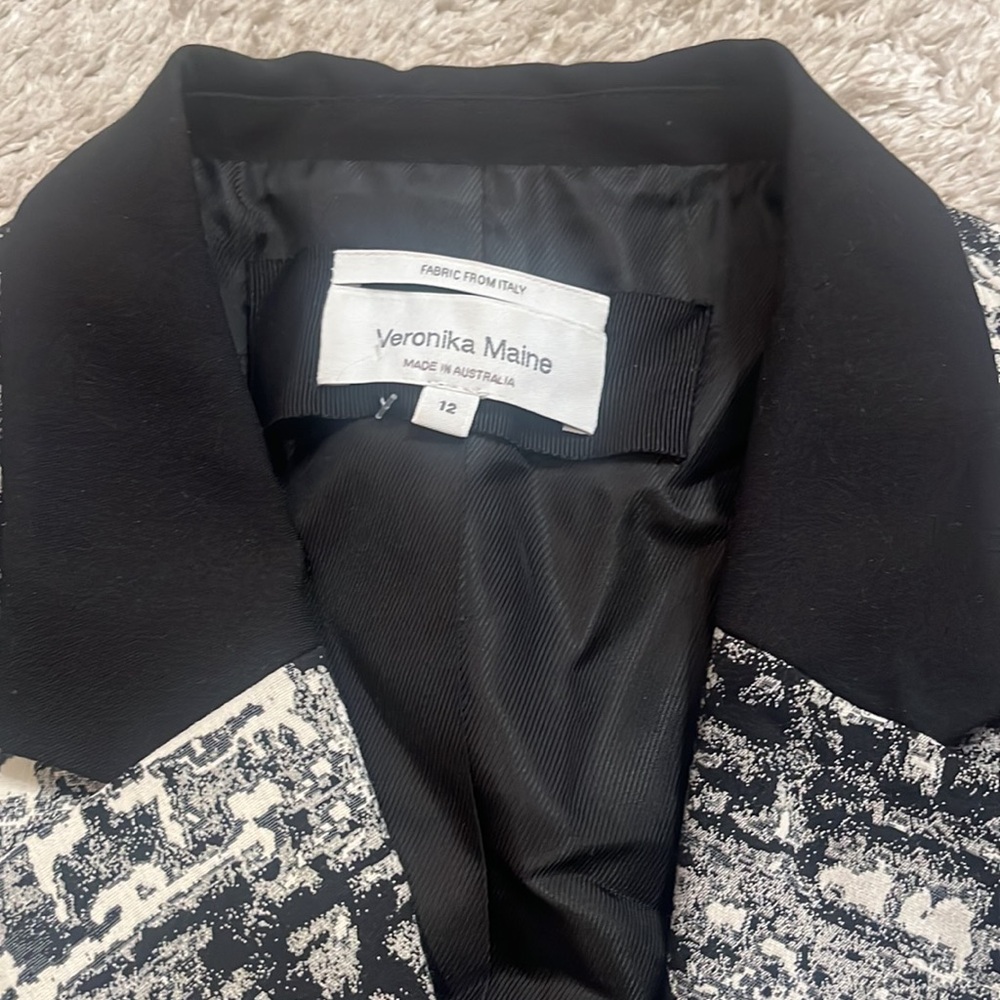 Veronika Maine Women's Black and White Blazer 8 - Picture 3 of 7